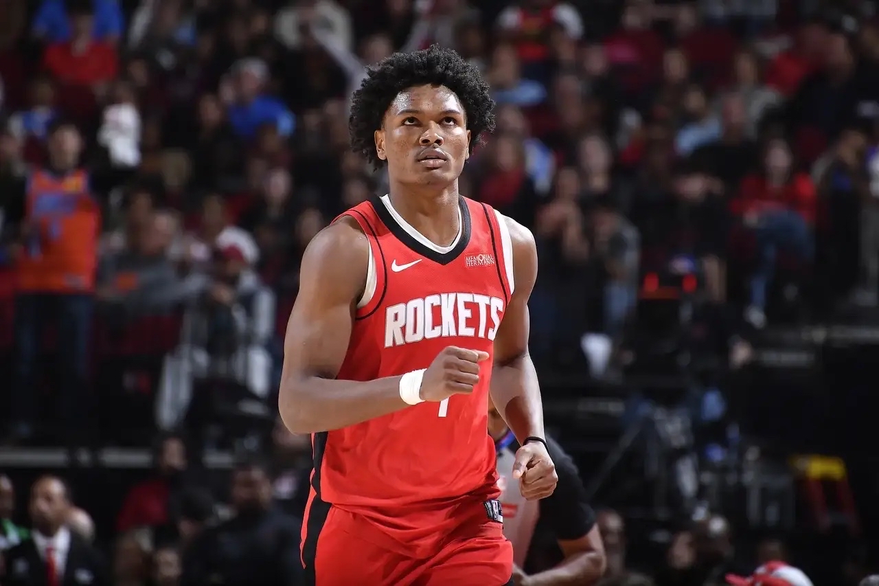 亚博体育app官网-赛地聚焦：NBA总决赛集结日热度飙升；奥兰多魔术遗憾出局；气氛紧张；赛季目标并未改变