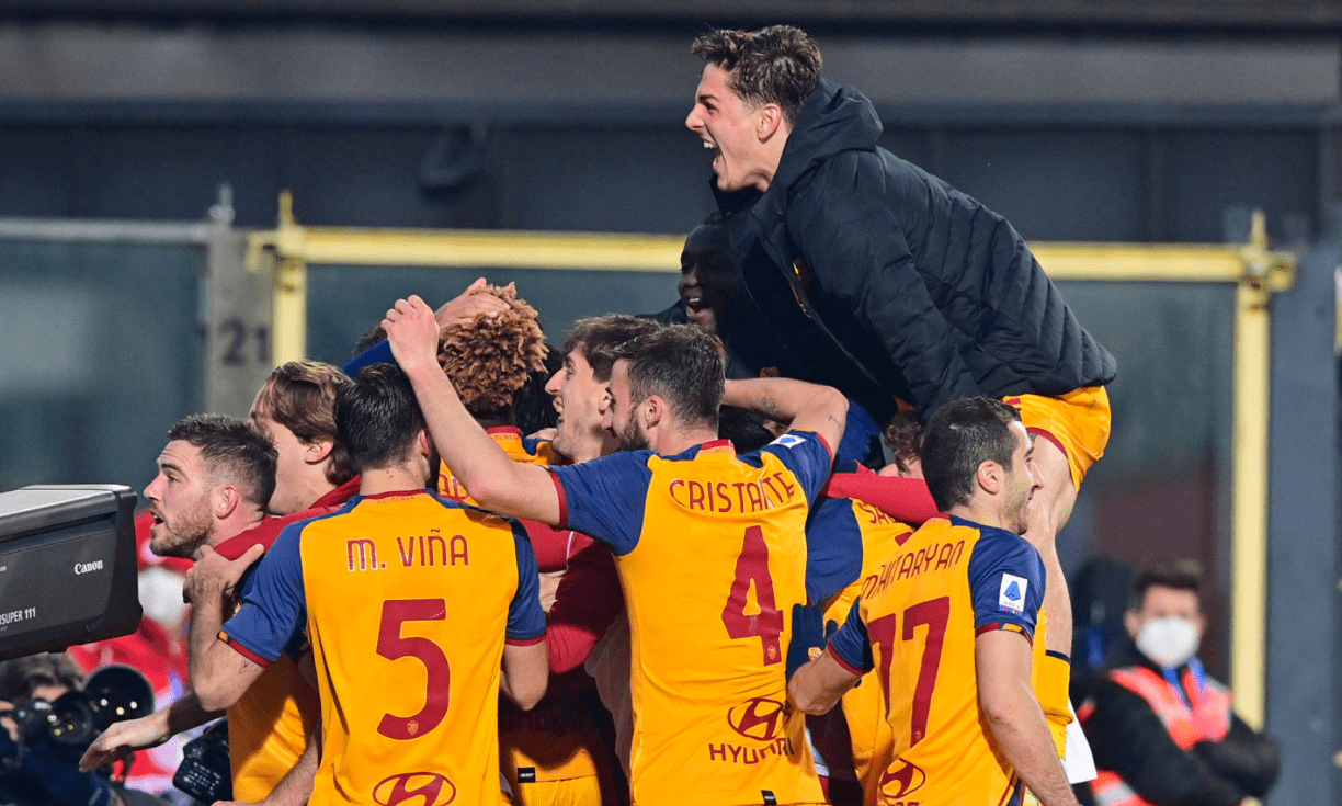 亚博体育登录入口-圣三位一体像